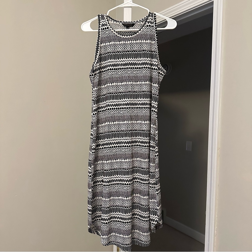 Banana Republic Black and White Geometric Midi Dress